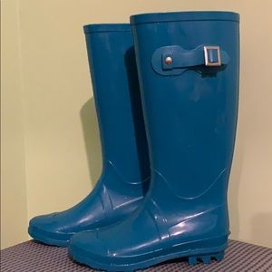 Charlotte Russe rain boots